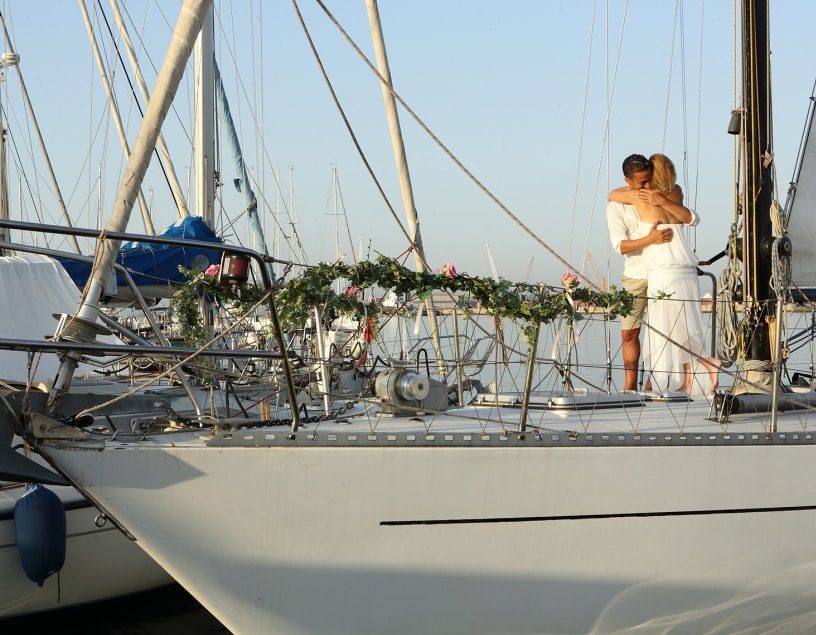 6 things to know to organize a boat wedding reception