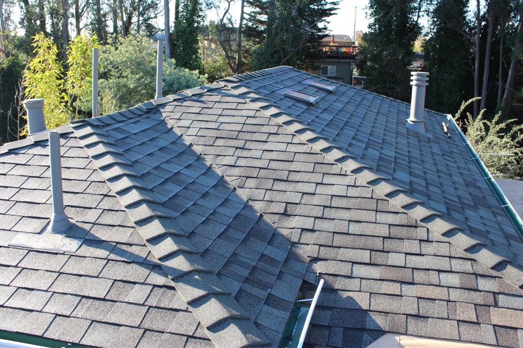 The Pros and Cons of Composition Shingles Roofing