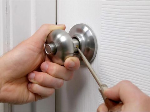 Step-by-step guide showing how to unlock a door with a hole push-button